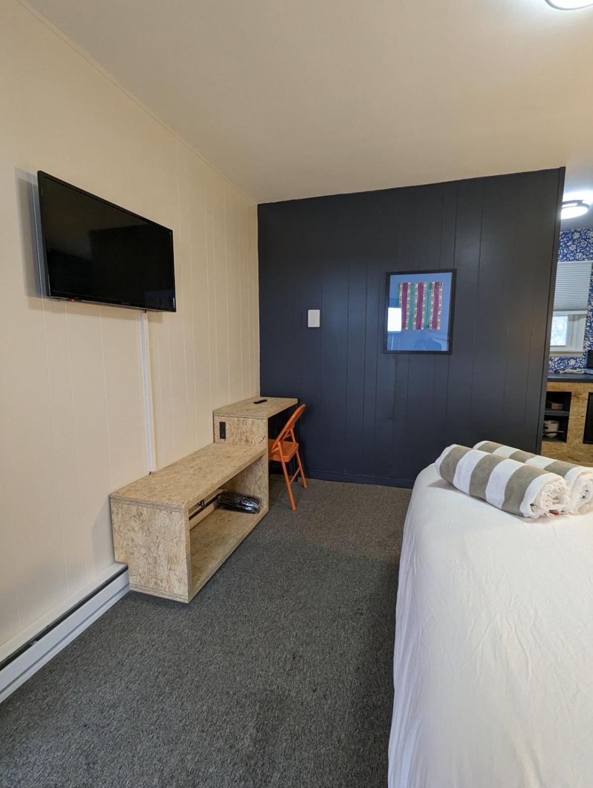 The Brooks Motel Hillsdale Εξωτερικό φωτογραφία