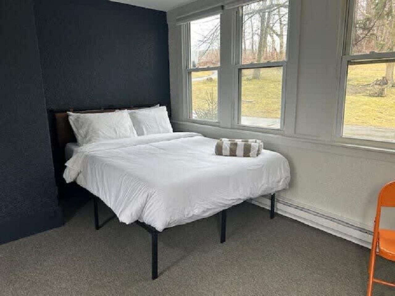 The Brooks Motel Hillsdale Εξωτερικό φωτογραφία
